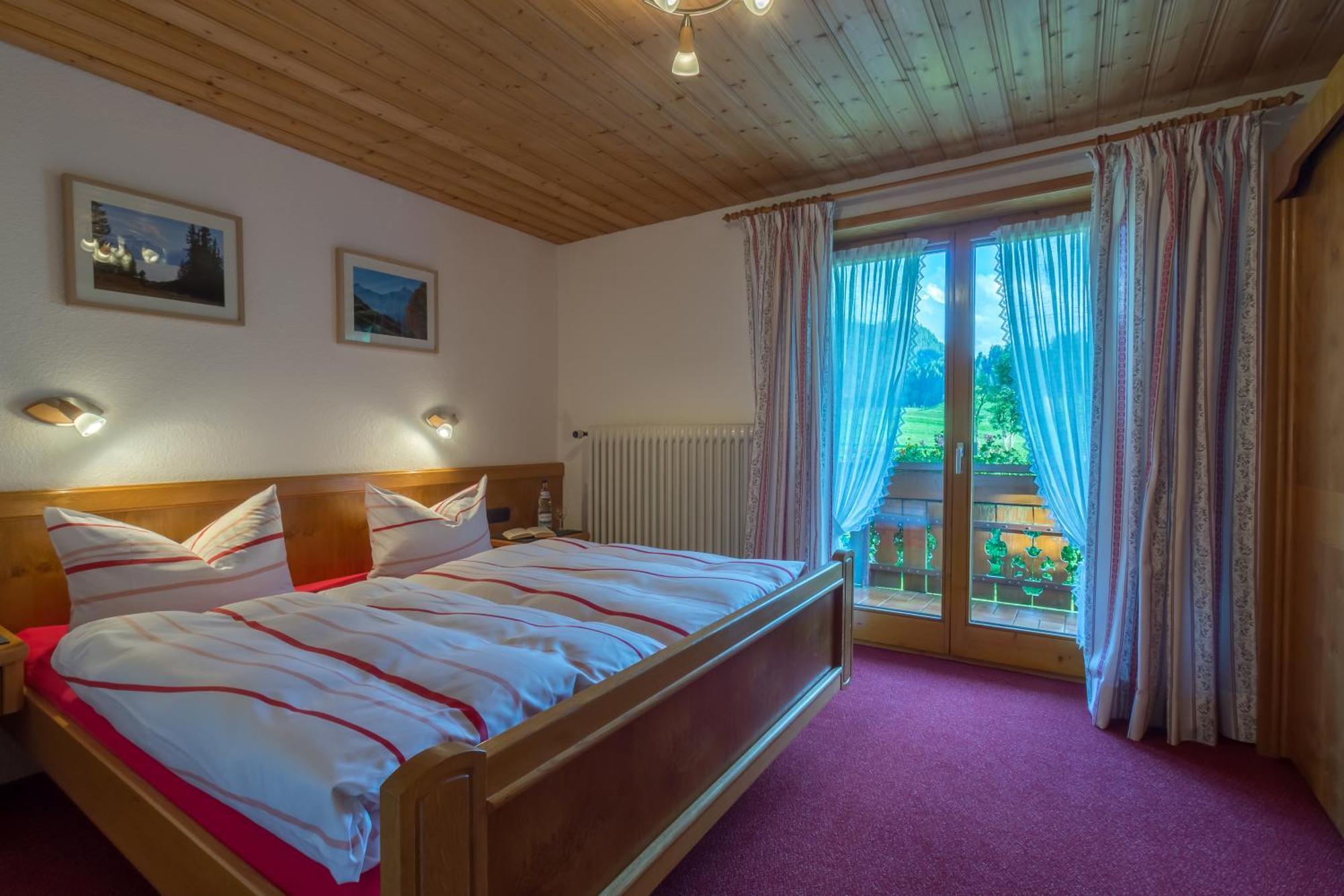 Landhaus Berktold Obermaiselstein Szoba fotó